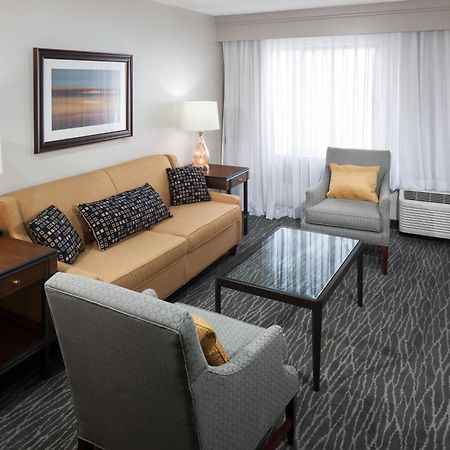 Courtyard By Marriott Waco Hotell Exteriör bild
