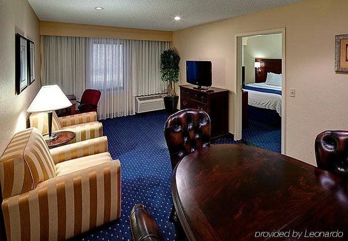 Courtyard By Marriott Waco Hotell Rum bild